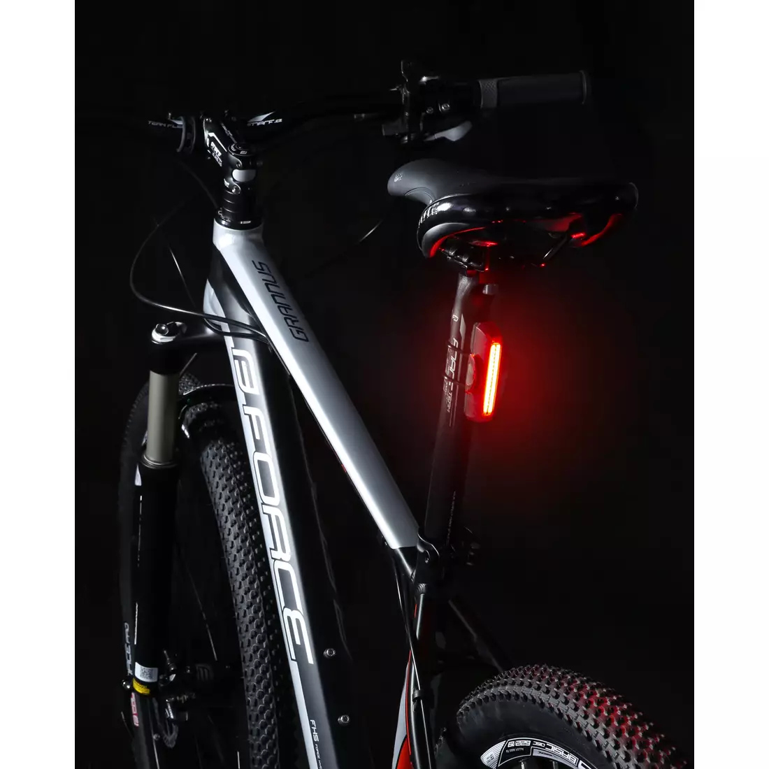 FORCE zestaw lampek rowerowych GLARE USB black 454078