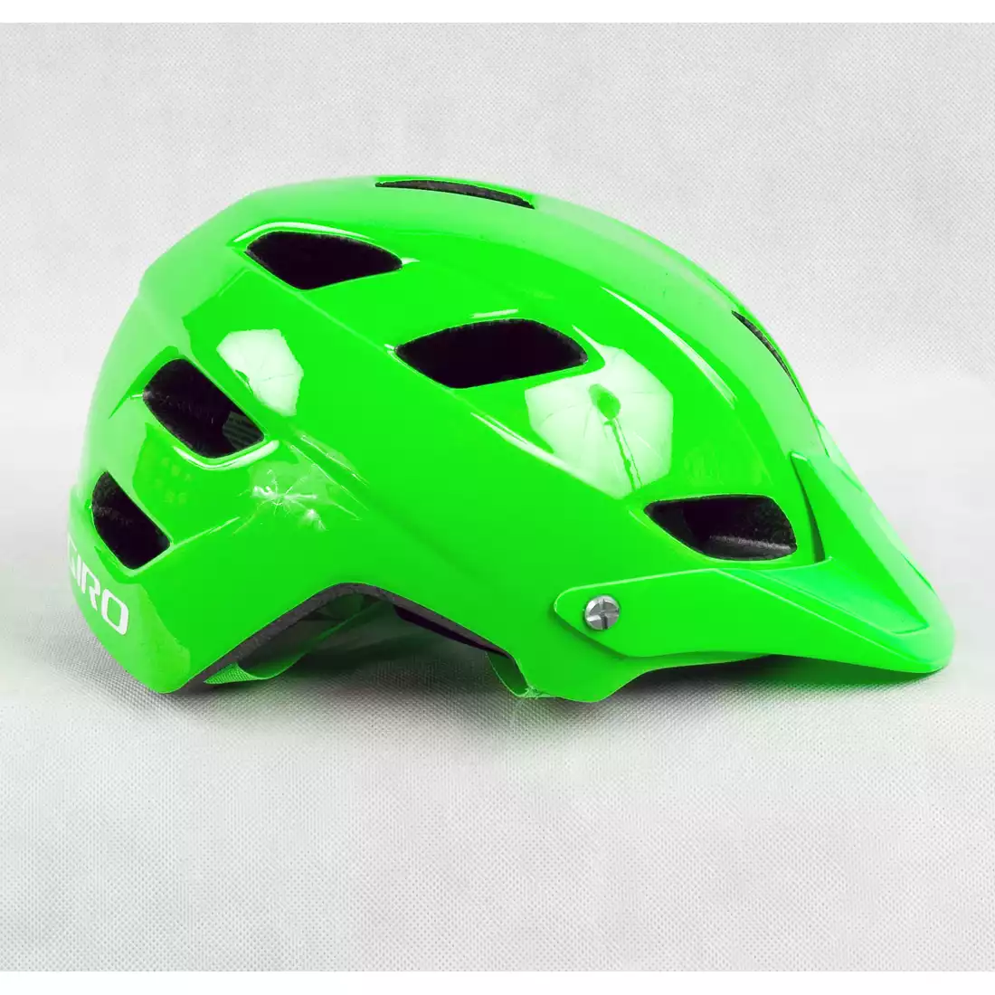 GIRO FEATURE kask rowerowy, zielony